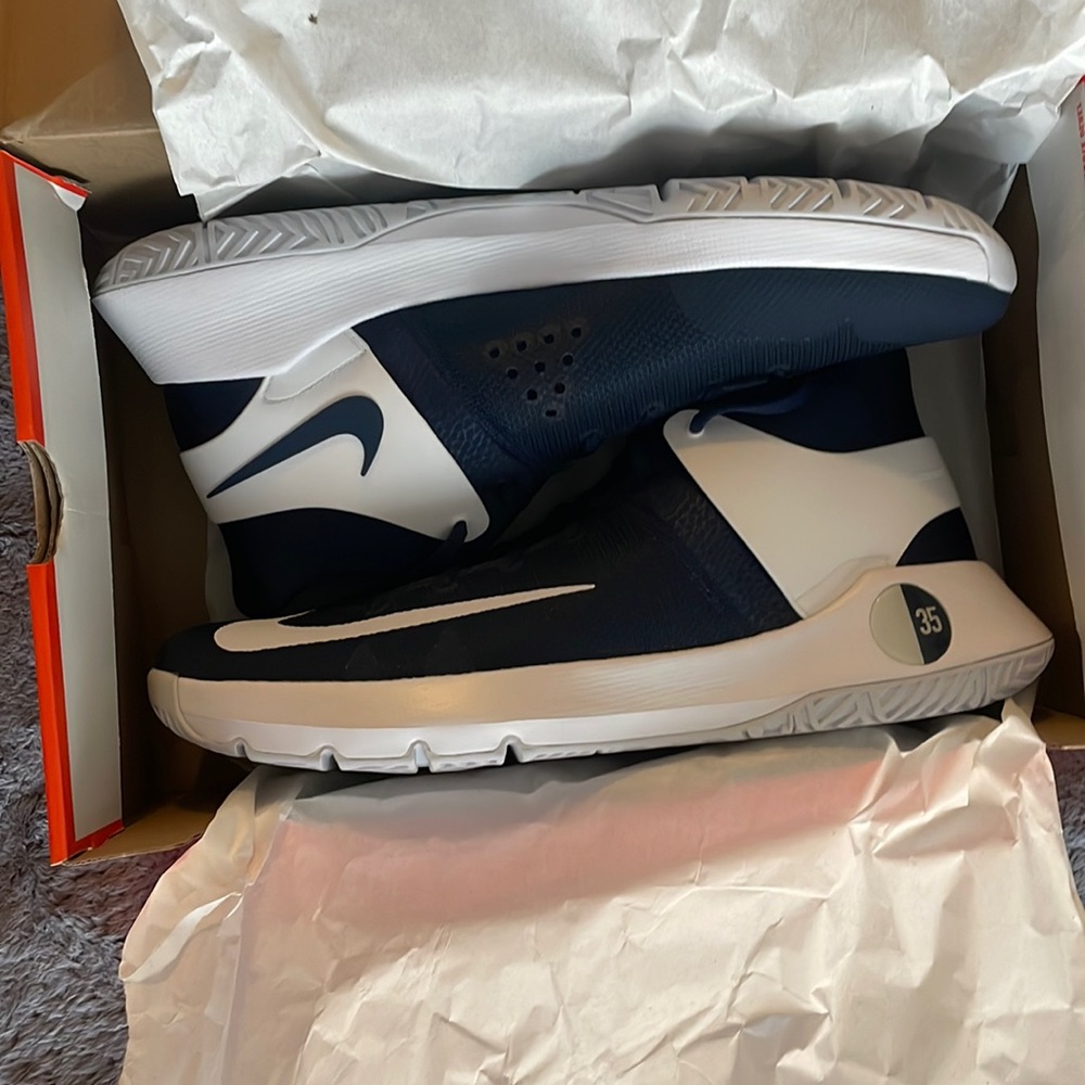Brand new Kevin Durant Nike Size 14 blue and white